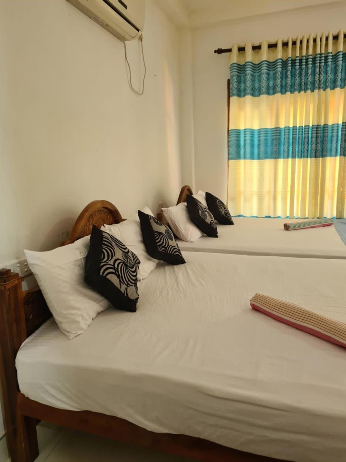 Thuruliya Residence สิกิริยา ภายนอก รูปภาพ